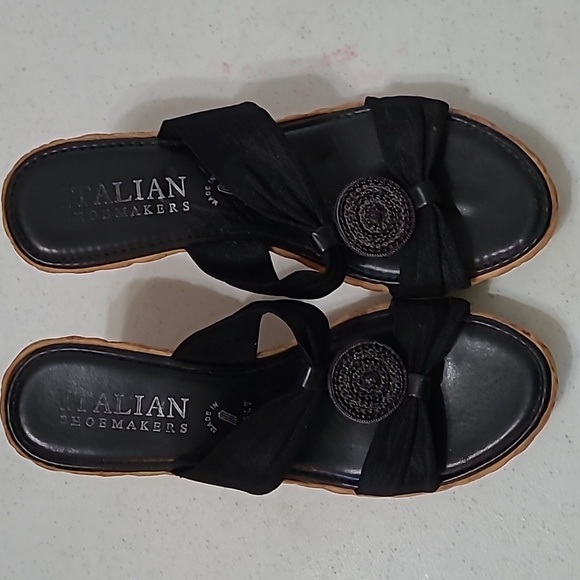 Italian Shoemakers Black Women's Wedge Sandals size 8 - Picture 5 of 11